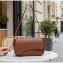 Bolsinha Baguete Luxuosa Versatil Leve Material Importado Envio imediato