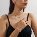 Conjunto de Colar e Brincos Feminino – Elegância que Encanta